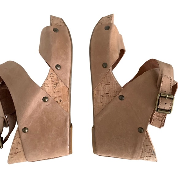 Lucky Brand Moran Platform Sandal Cork Wedge Brown Leather
Ankle Wrap Size 9.5 - Picture 7 of 11